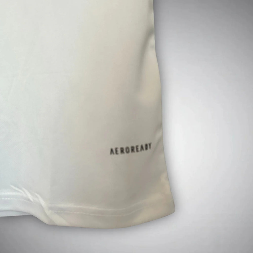 Manchester United "Old Trafford Bloom" Premium