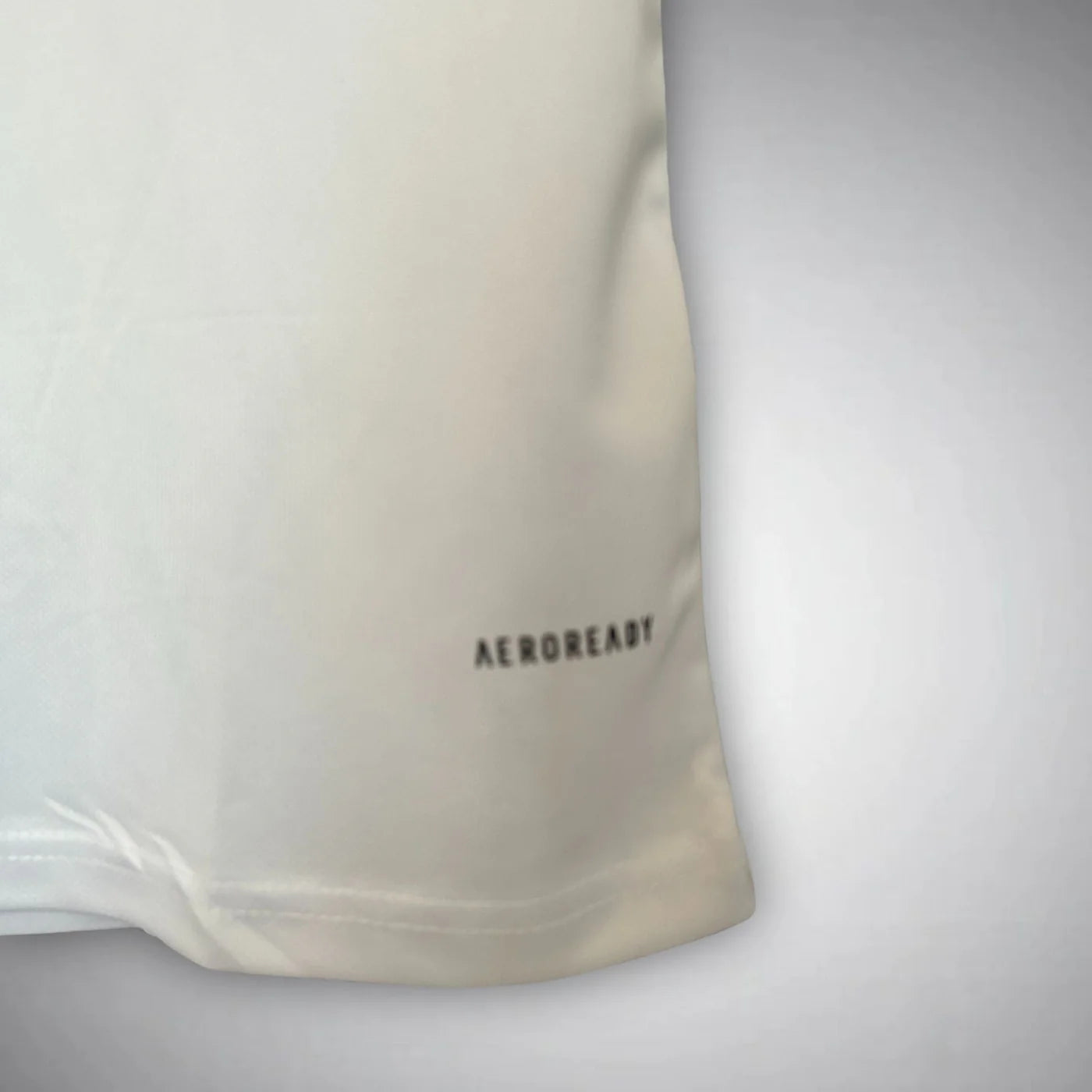 Manchester United "Old Trafford Bloom" Premium